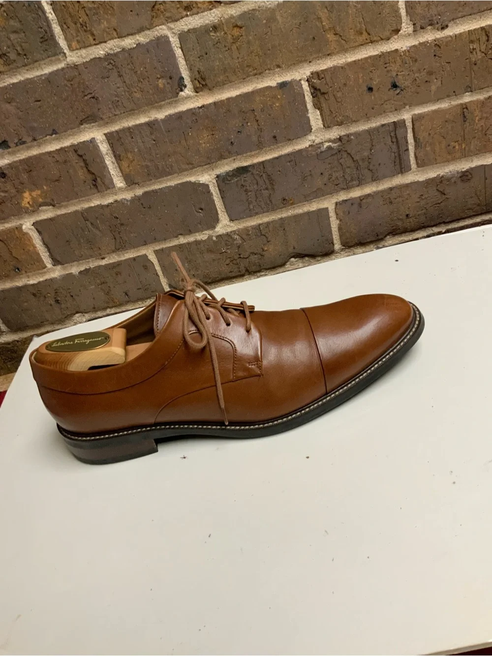 Men's Tan Leather Derby Dress Shoes - Sleek Cap-Toe Style